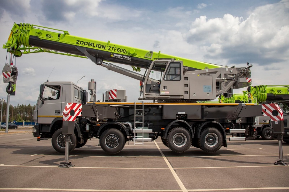 Автокран ZOOMLION ZMC-60-1W1 МАЗ-651628